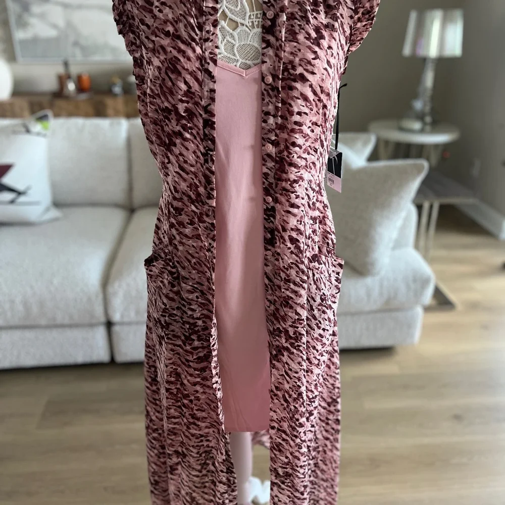 Simply Vera Vera Wang Pink Animal Print Midi Dress - size medium. M - Picture 8 of 9